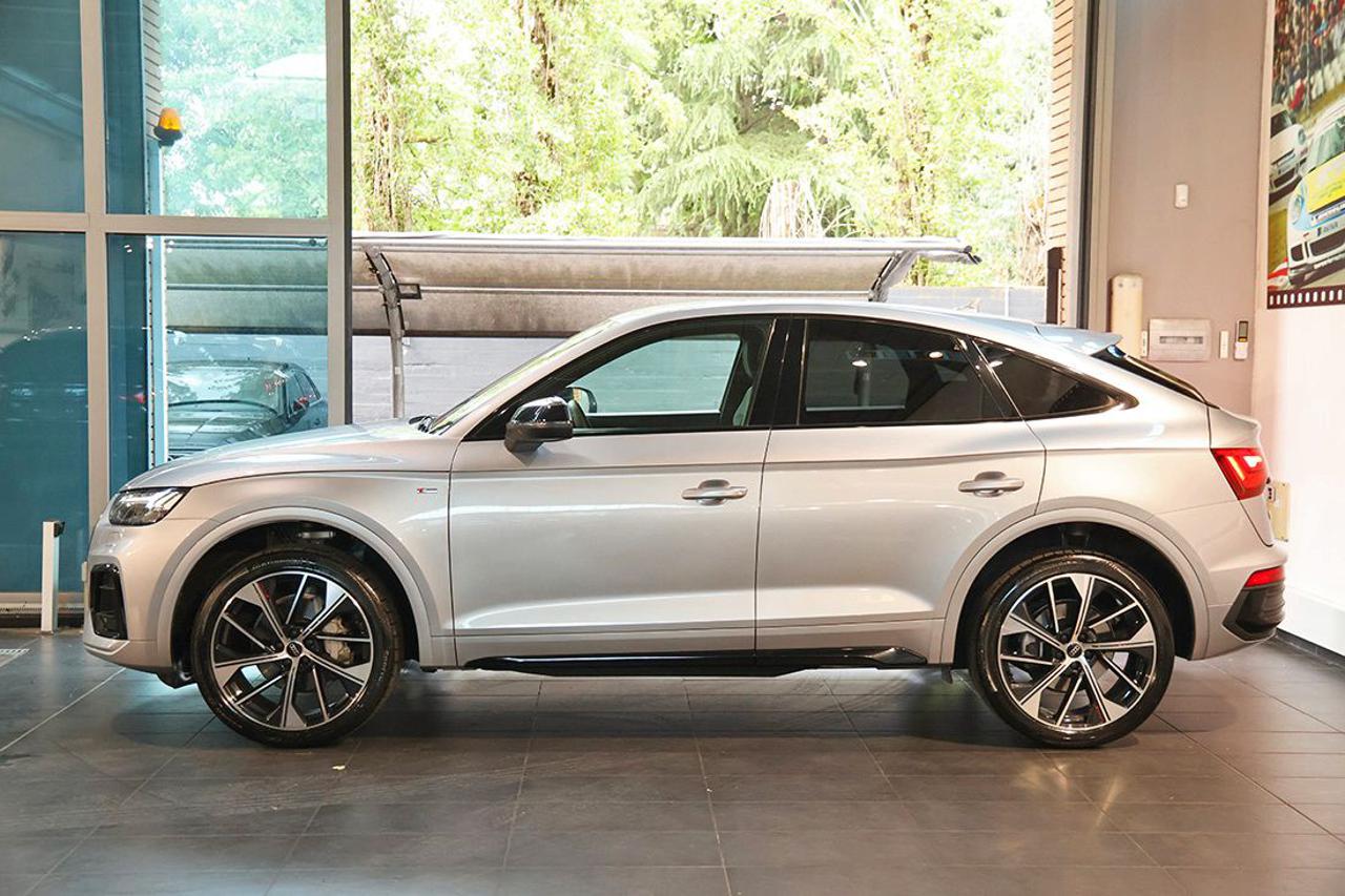 AUDI Q5 40 TDI Sportback Quattro Identity Black S-Line - 3