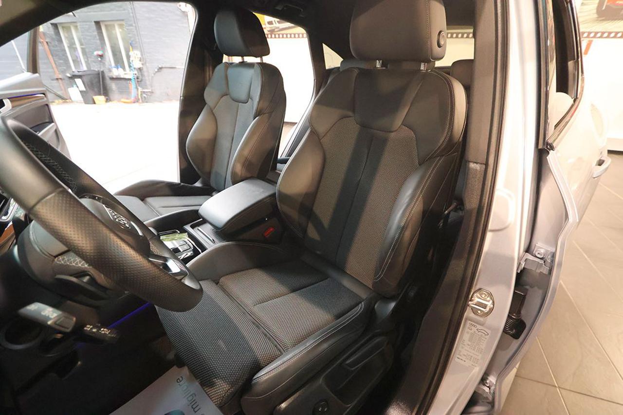 AUDI Q5 40 TDI Sportback Quattro Identity Black S-Line - 18
