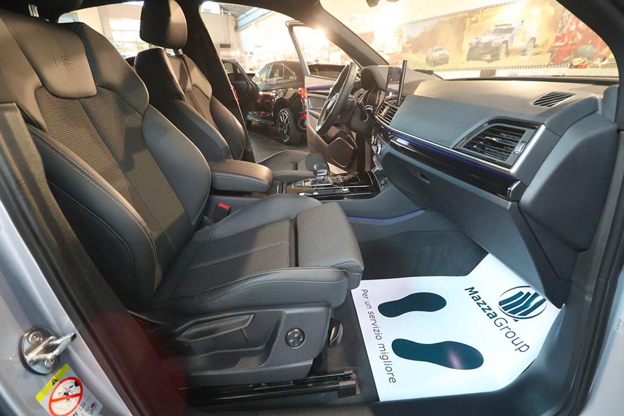 AUDI Q5 40 TDI Sportback Quattro Identity Black S-Line - 44