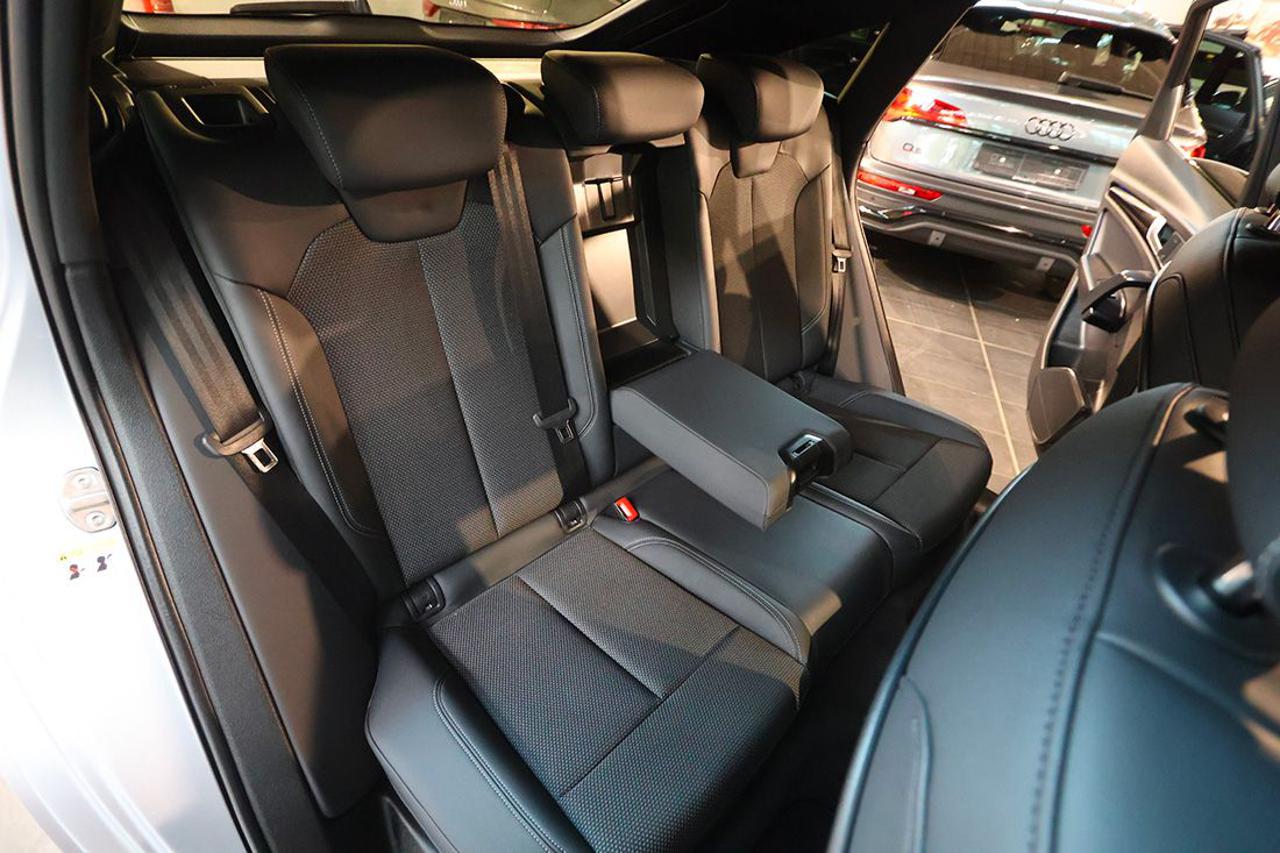 AUDI Q5 40 TDI Sportback Quattro Identity Black S-Line - 20