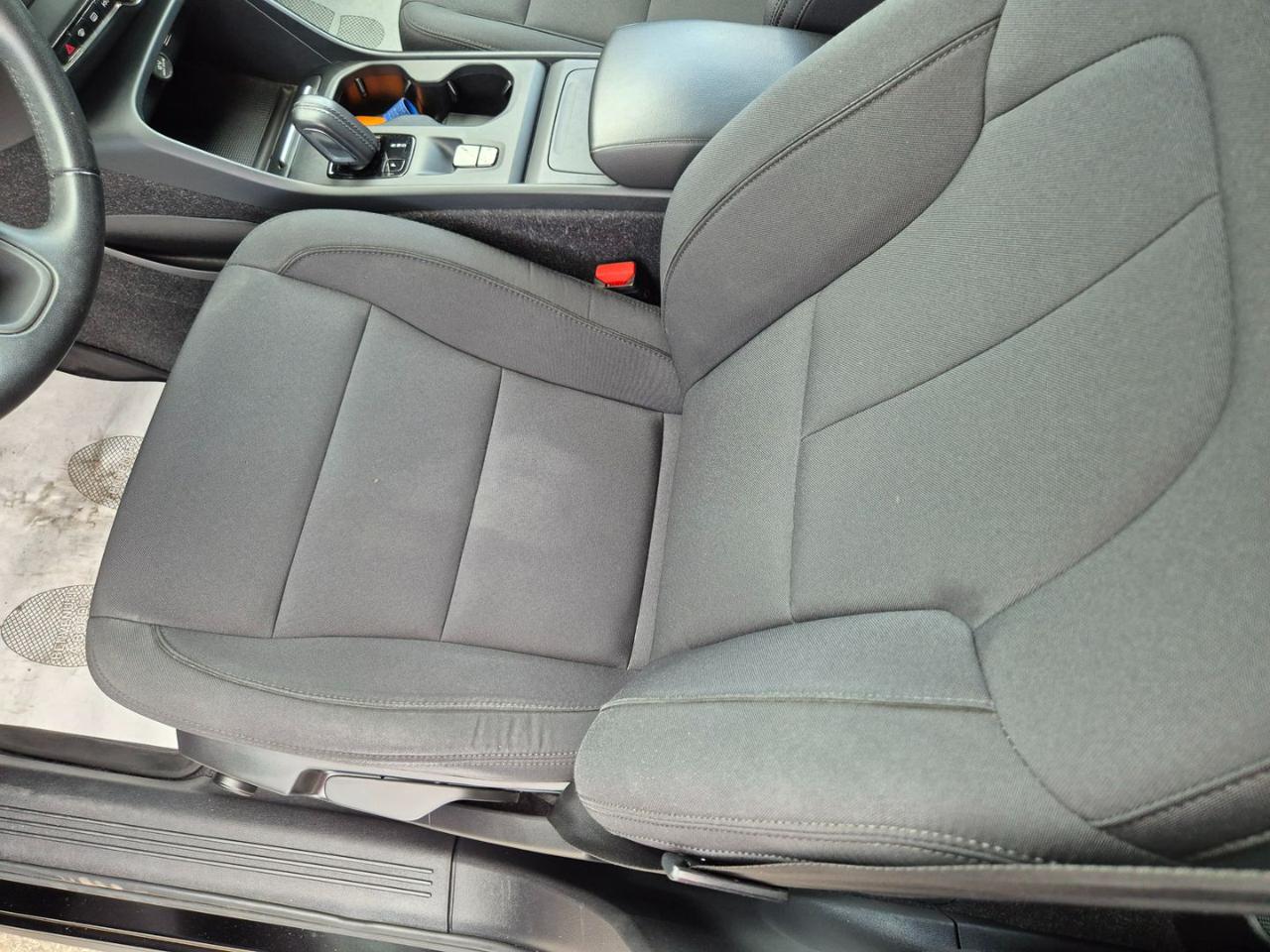 VOLVO XC40 T2 Geartronic Momentum - 11