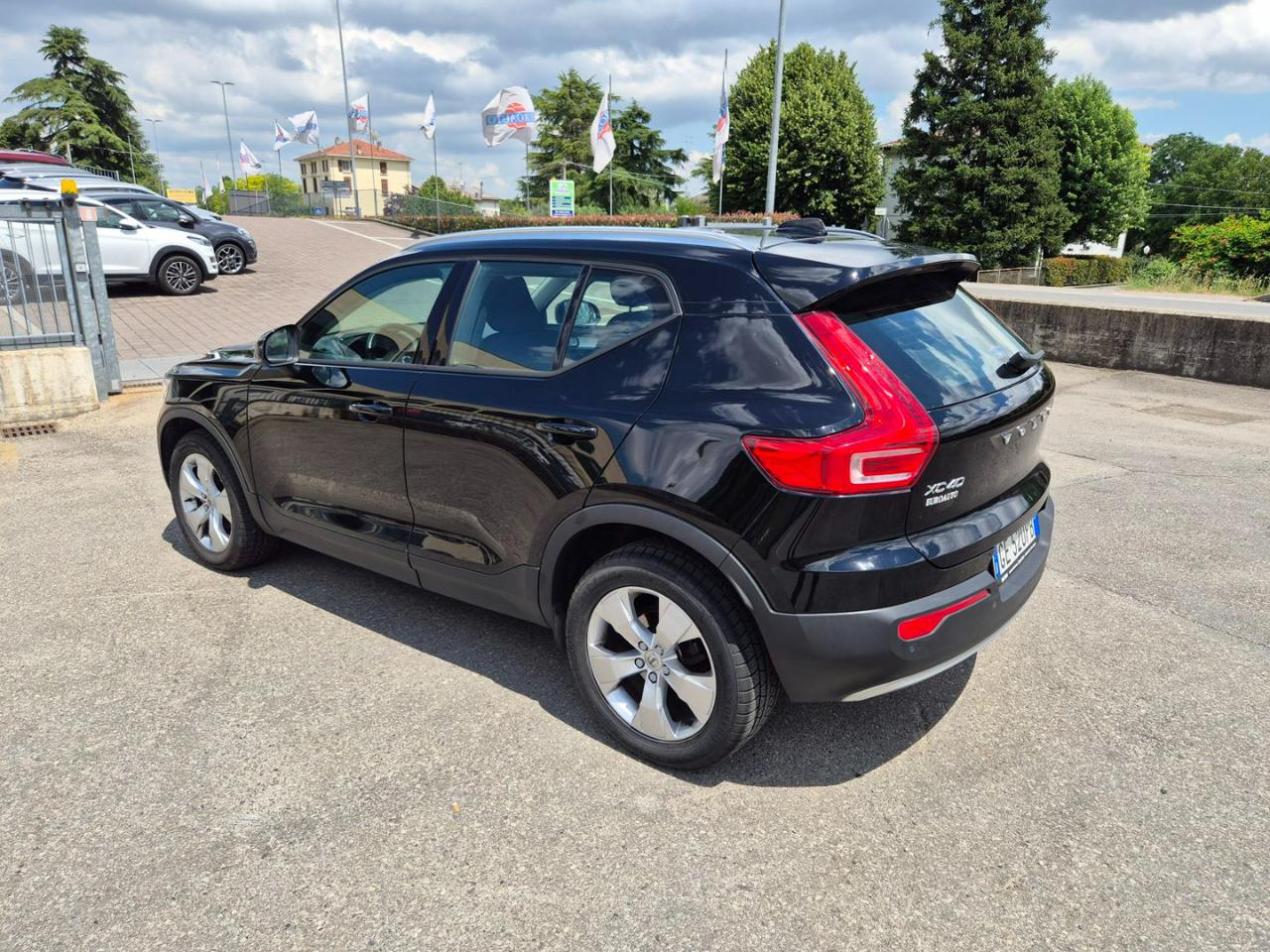 VOLVO XC40 T2 Geartronic Momentum - 7