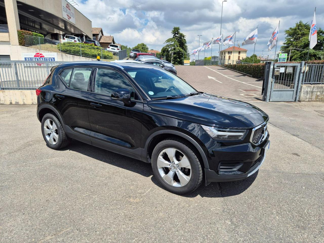 VOLVO XC40 T2 Geartronic Momentum - 6