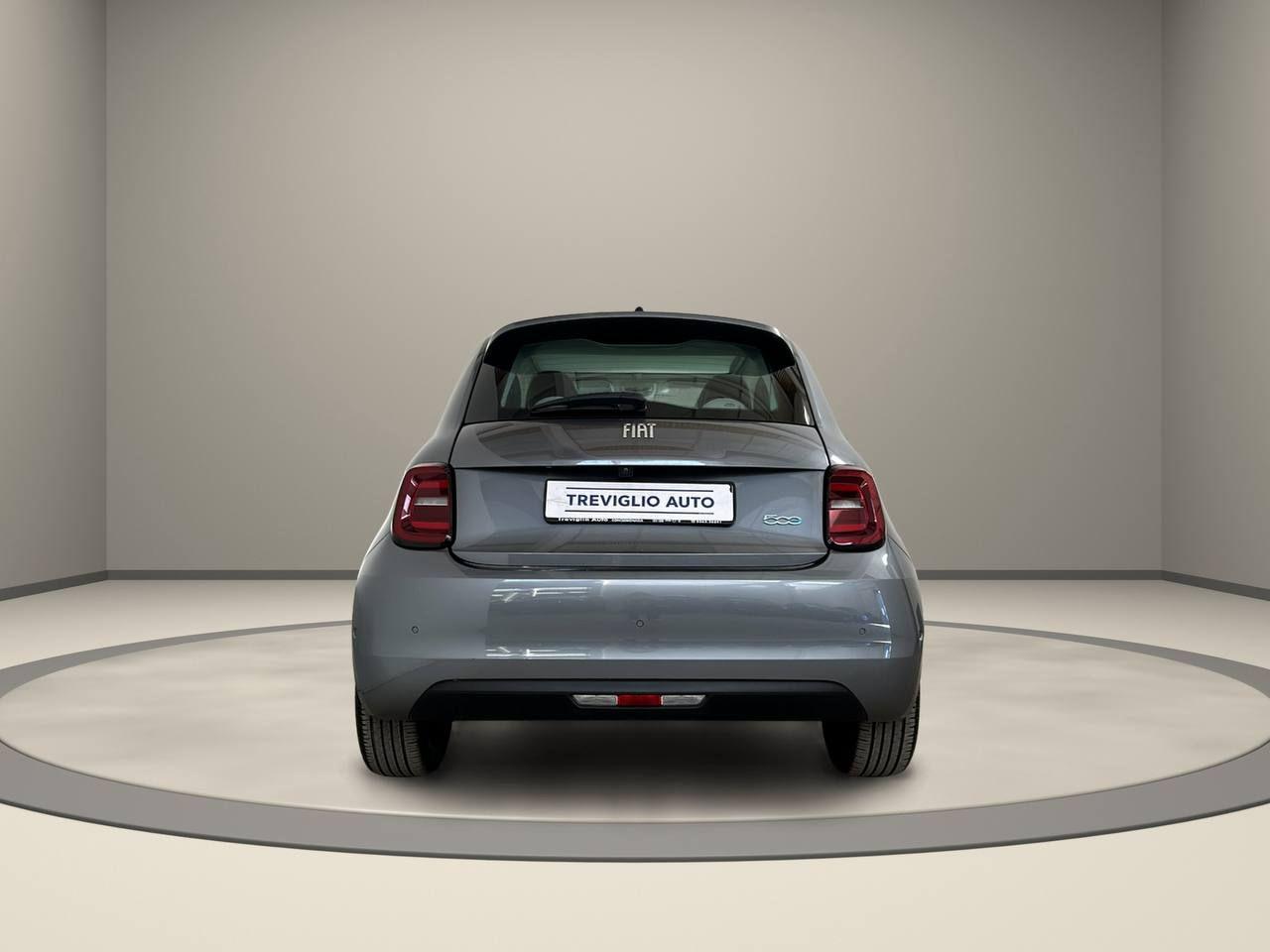 FIAT 500e Berlina 42kWh La Prima By Bocelli 320 Km autonomia - 6