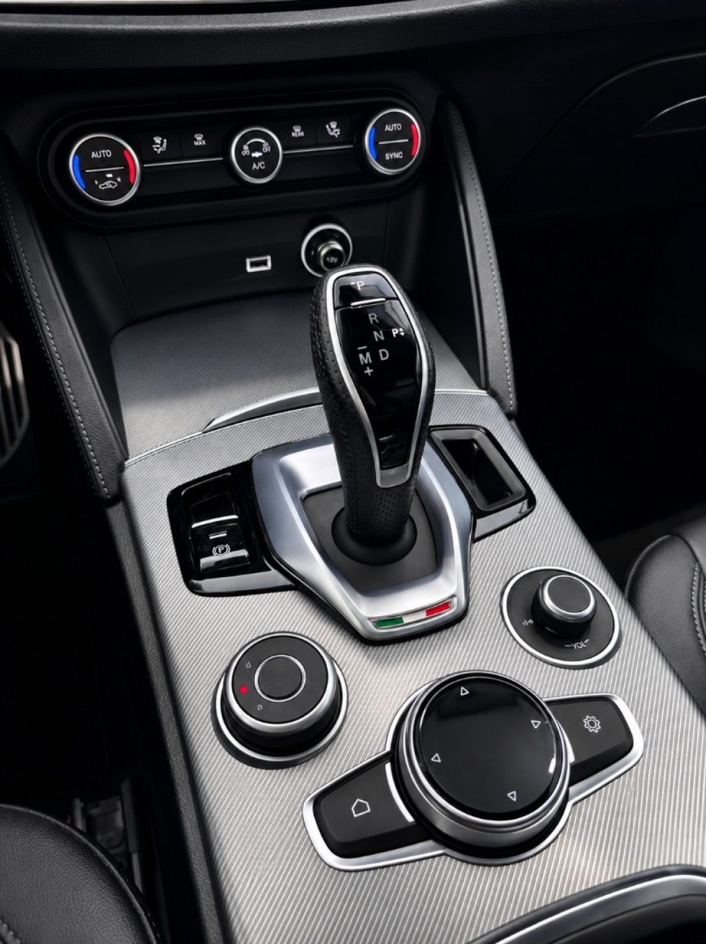 ALFA ROMEO Stelvio 2.2 d Q4 190 CV AT8 Navi Sprint - 17