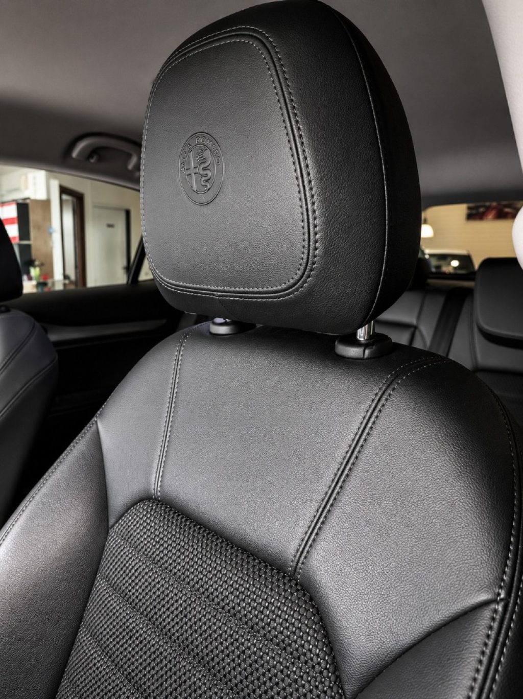 ALFA ROMEO Stelvio 2.2 d Q4 190 CV AT8 Navi Sprint - 14
