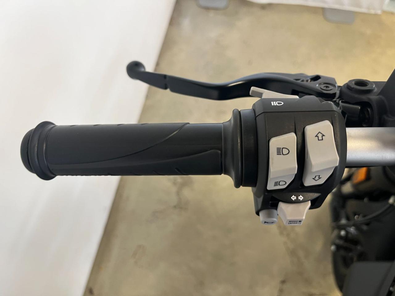 DUCATI Scrambler 800 ICON DARK STEALTH - 12