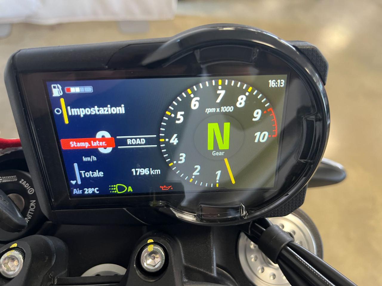 DUCATI Scrambler 800 ICON DARK STEALTH - 13