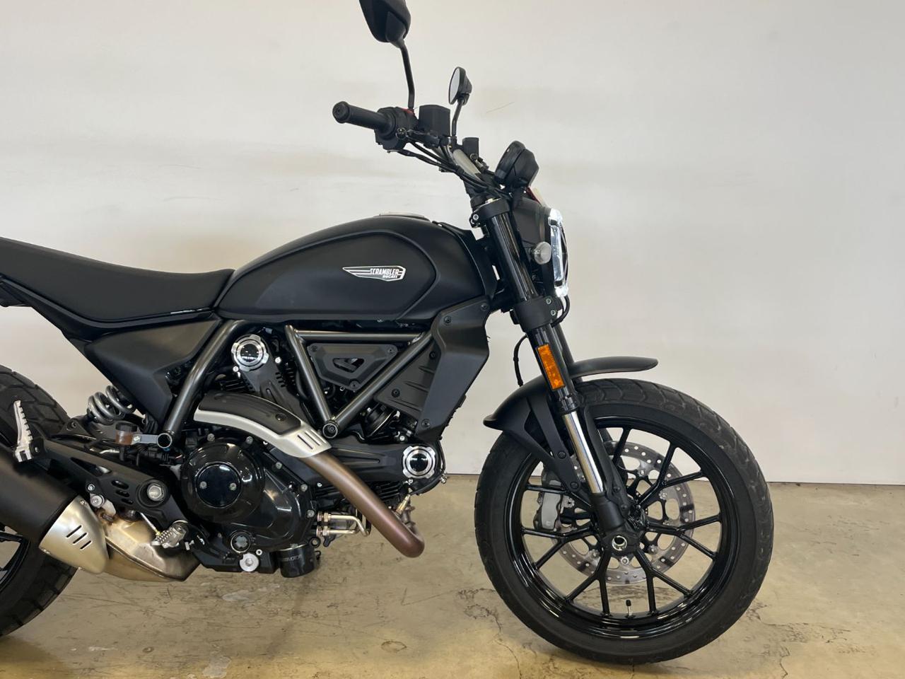 DUCATI Scrambler 800 ICON DARK STEALTH - 5