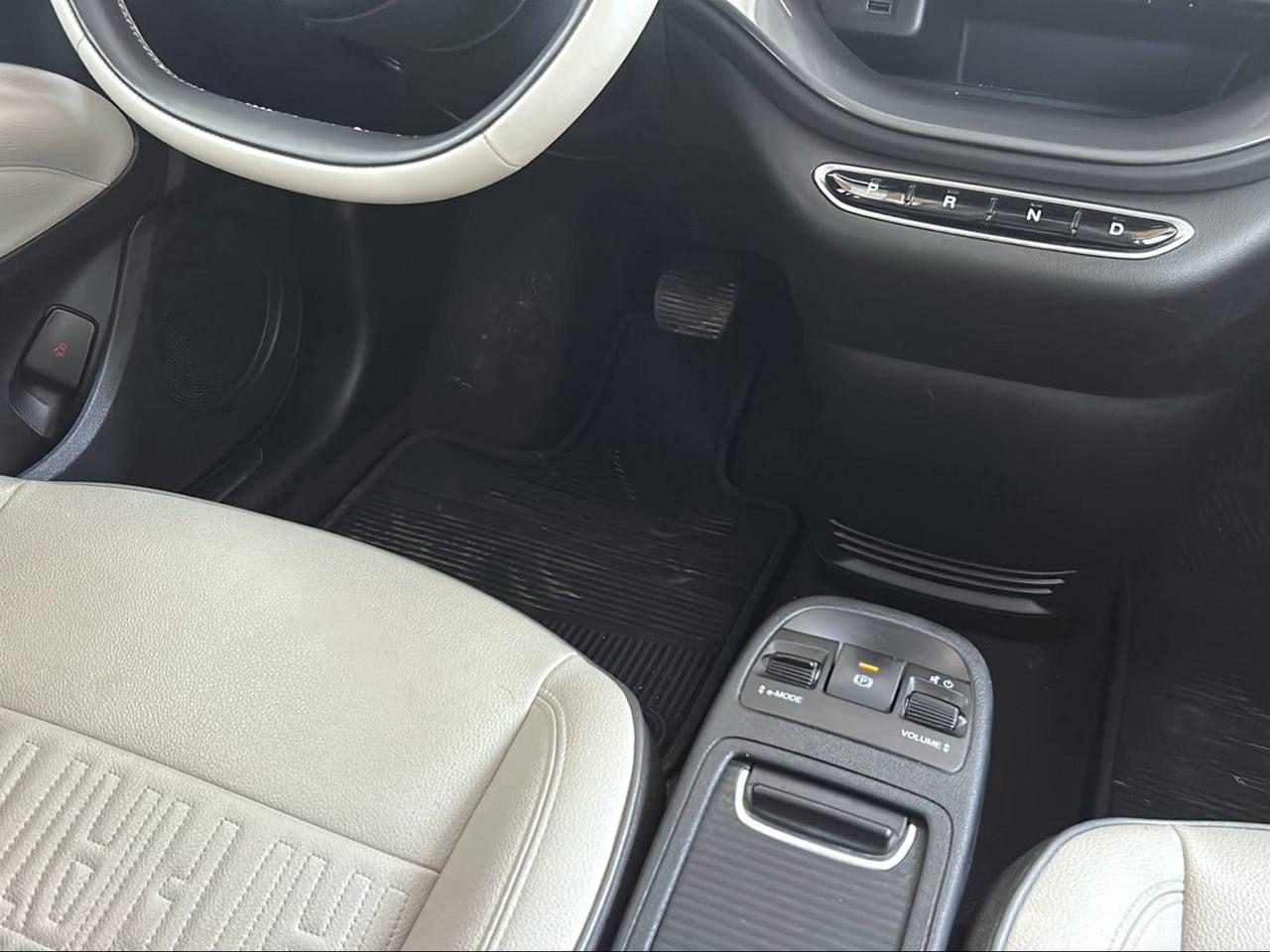 FIAT 500 Berlina 42kWh La Prima By bocelli 320 Km autonomia - 25