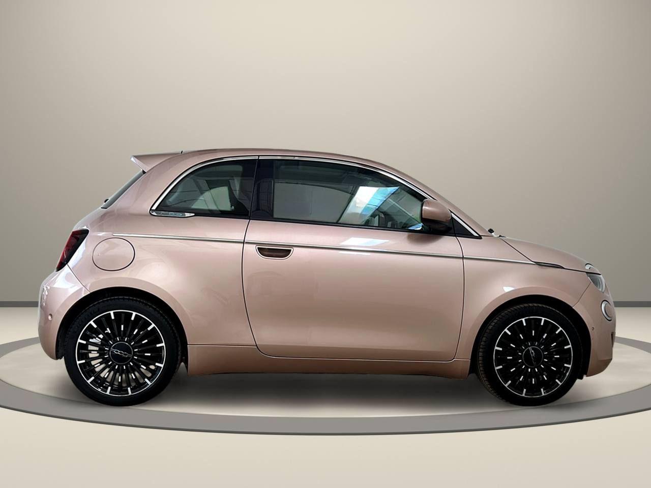 FIAT 500 Berlina 42kWh La Prima By bocelli 320 Km autonomia - 4