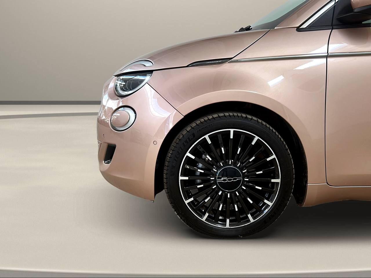 FIAT 500 Berlina 42kWh La Prima By bocelli 320 Km autonomia - 45