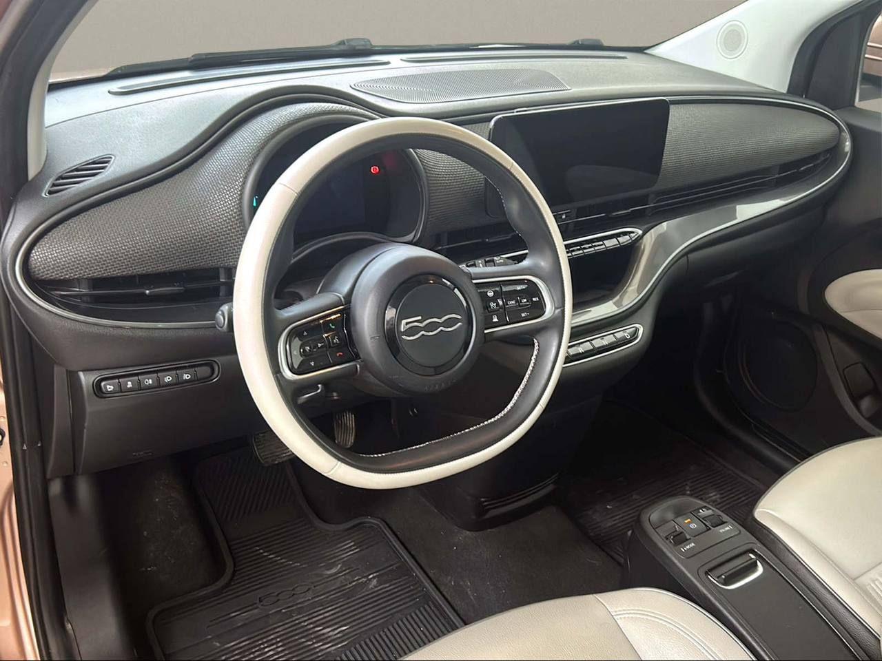 FIAT 500 Berlina 42kWh La Prima By bocelli 320 Km autonomia - 19