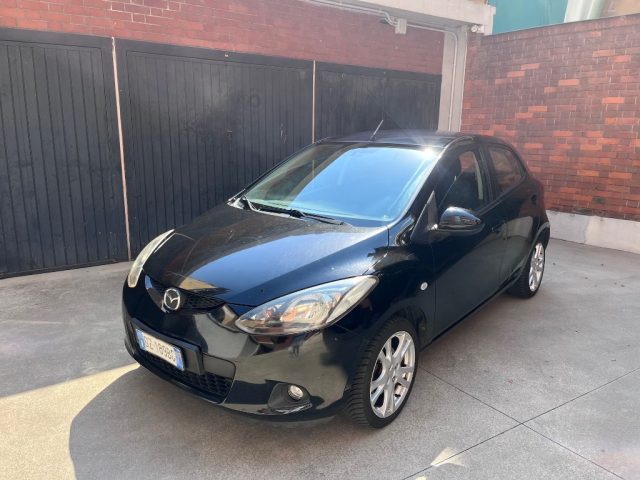 MAZDA 2 Grigio scuro metallizzato