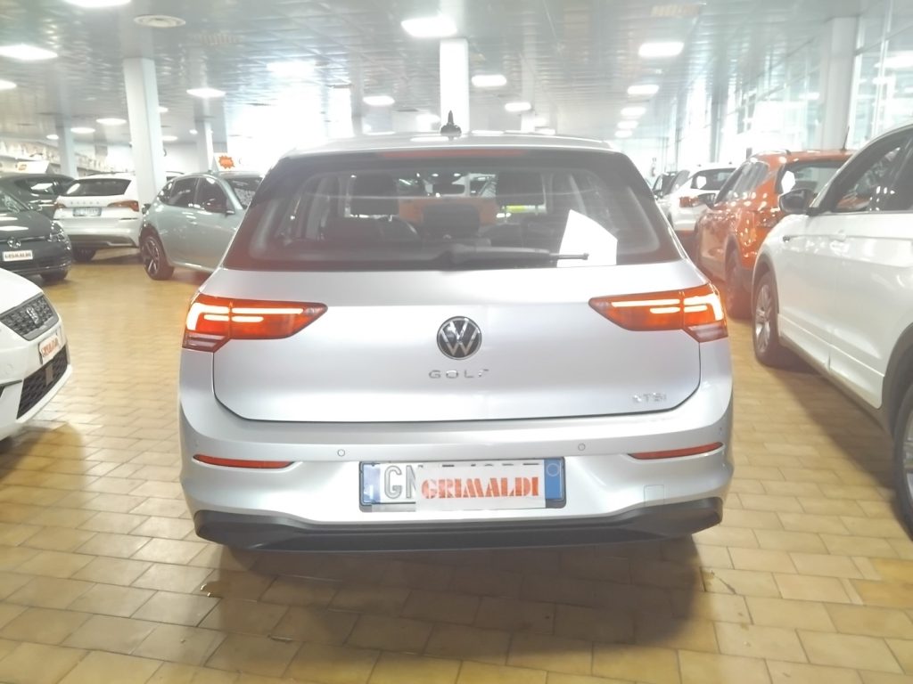 VOLKSWAGEN Golf 1.0 eTSI EVO Life DSG 17 MHEV C/GRIMALDI SP. DAY - 5