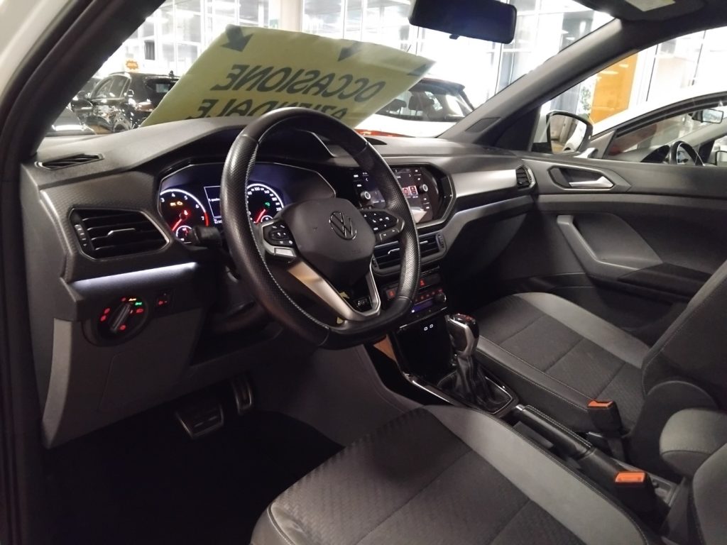 VOLKSWAGEN T-Cross 1.5 TSI DSG Style R-LINE VIDEO C/GRIMALDI SP. DAY - 15