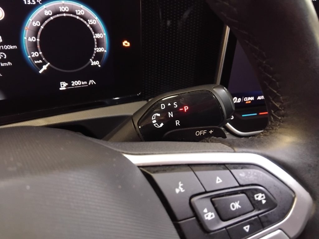 VOLKSWAGEN Tiguan 2.0 TDI SCR LIFE Dsg VIDEO C/GRIMALDI SP. DAY - 31