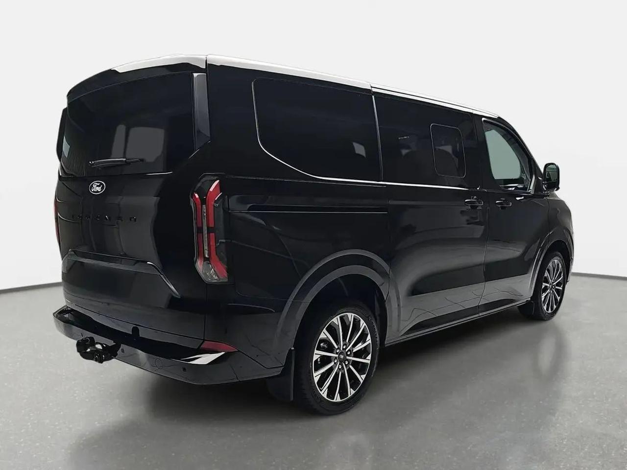 FORD Tourneo Custom 320 2.0 EcoBlue 170CV aut. L1 Titanium X - 4
