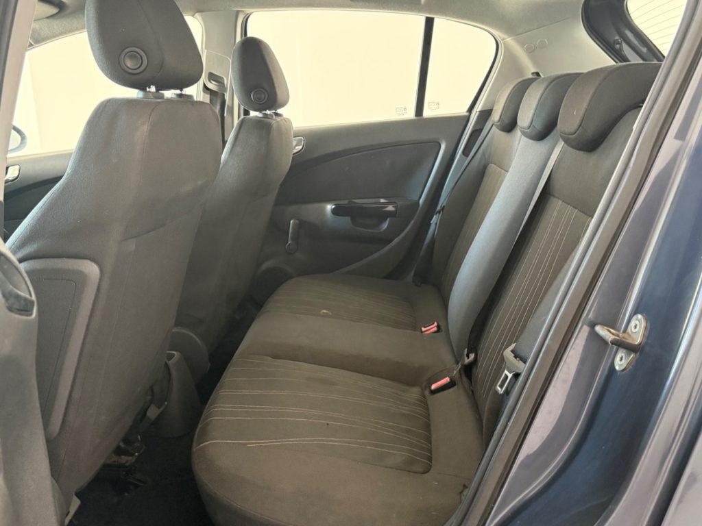 OPEL Corsa 1.2 5 porte Cosmo - 19