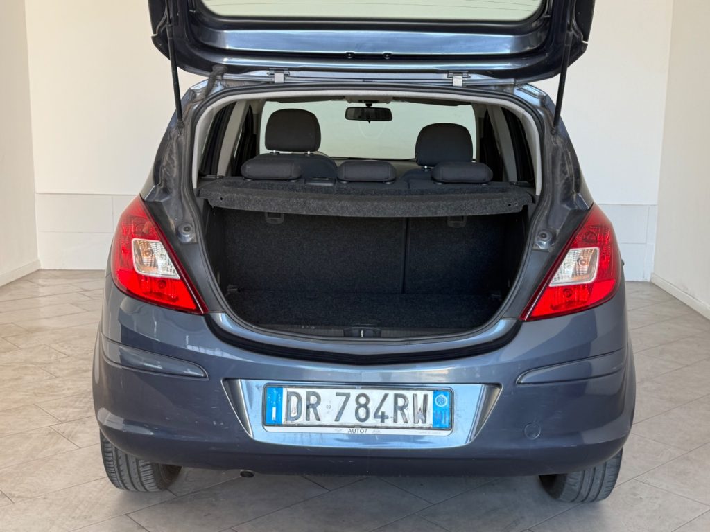 OPEL Corsa 1.2 5 porte Cosmo - 7