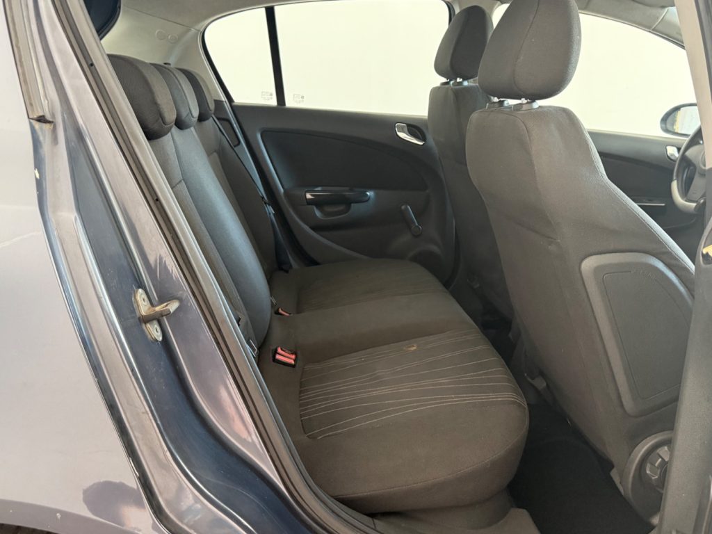 OPEL Corsa 1.2 5 porte Cosmo - 17