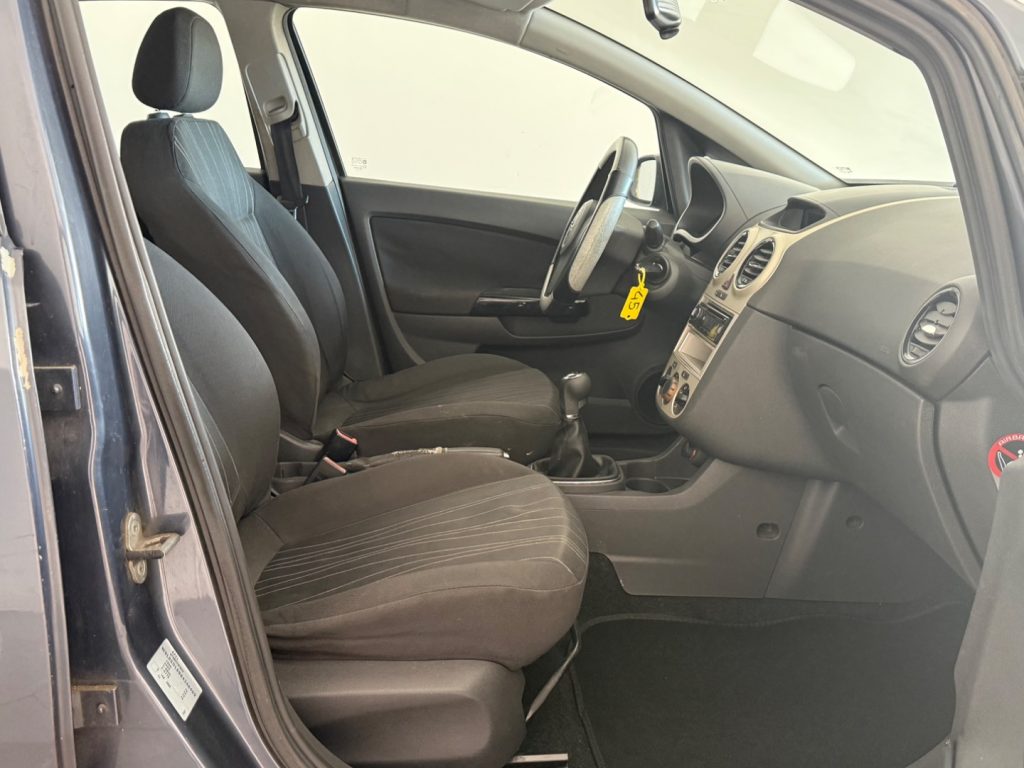 OPEL Corsa 1.2 5 porte Cosmo - 18
