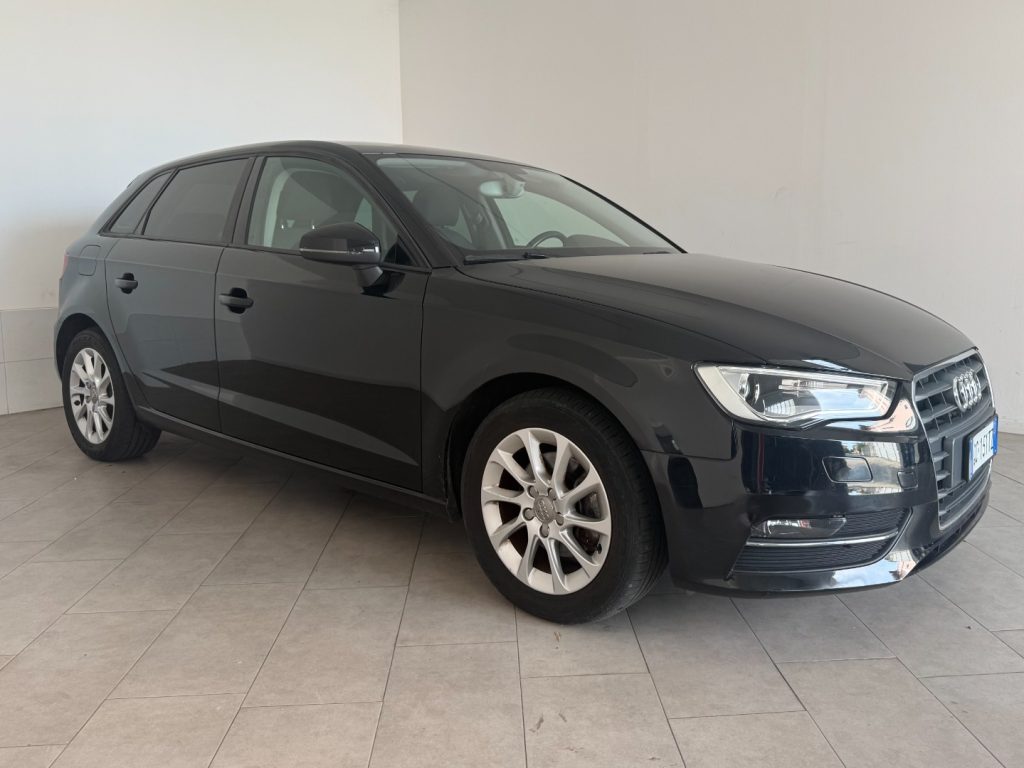 AUDI A3 SPB 1.2 TFSI Ambiente - 3