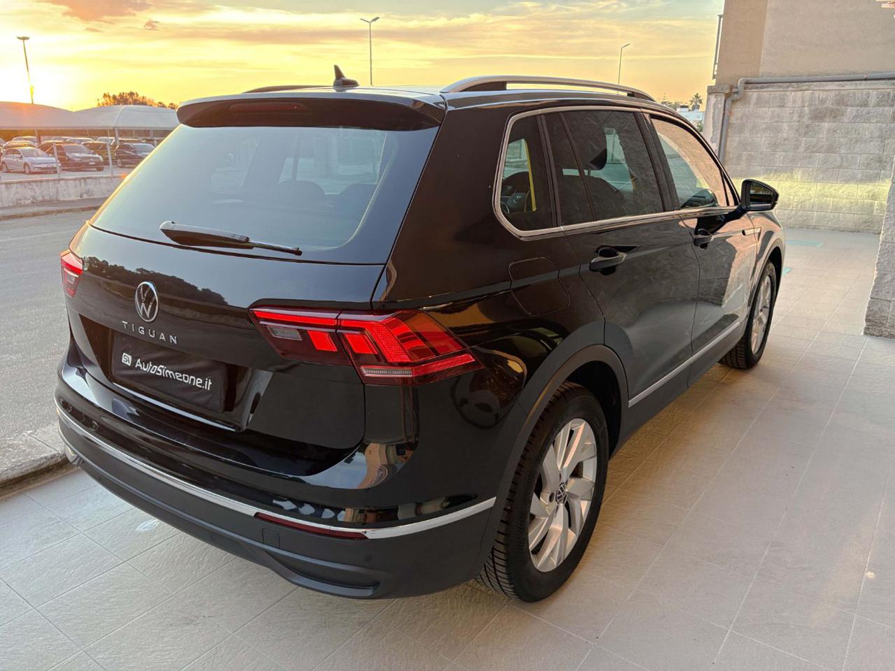 VOLKSWAGEN Tiguan 2.0 TDI 150 CV SCR DSG Life TELECAMERA - 5