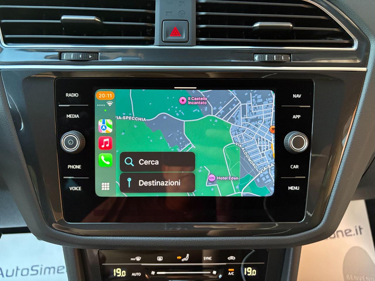 VOLKSWAGEN Tiguan 2.0 TDI 150 CV SCR DSG Life TELECAMERA - 27