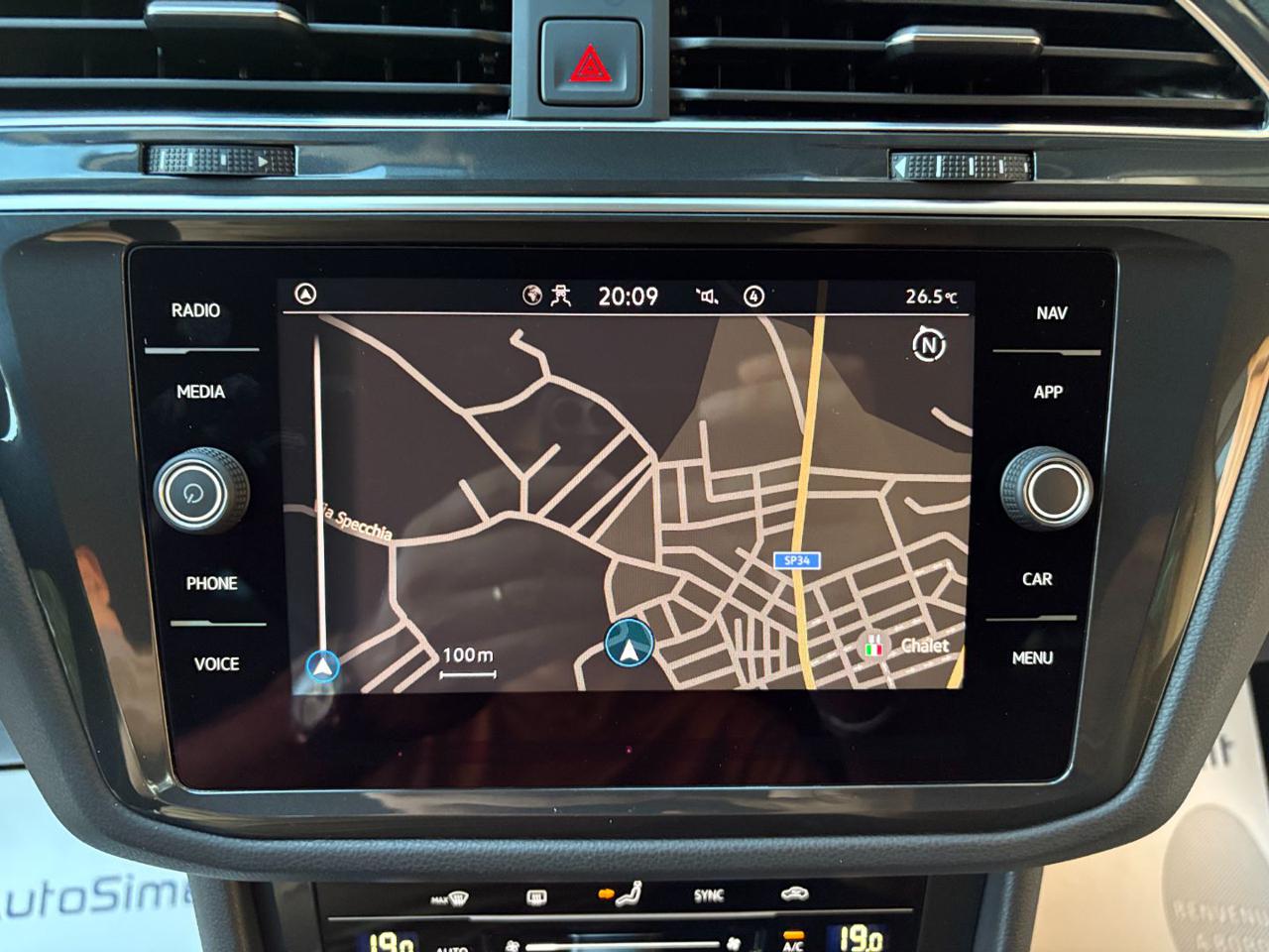 VOLKSWAGEN Tiguan 2.0 TDI 150 CV SCR DSG Life TELECAMERA - 26
