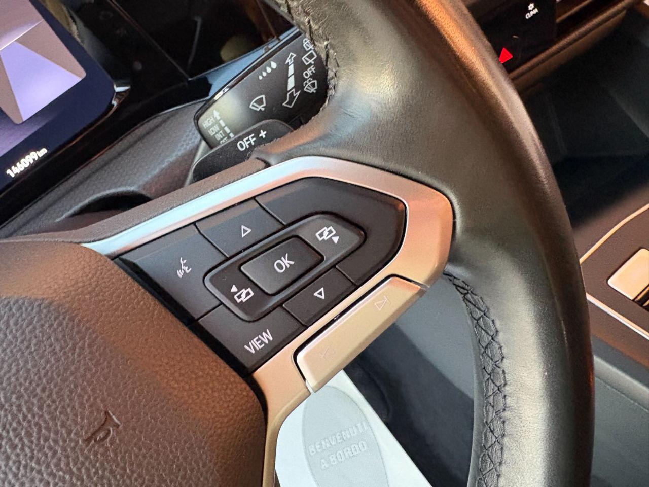 VOLKSWAGEN Golf 2.0 TDI DSG SCR Life COCKPIT-LUCI AMBIENTE - 25