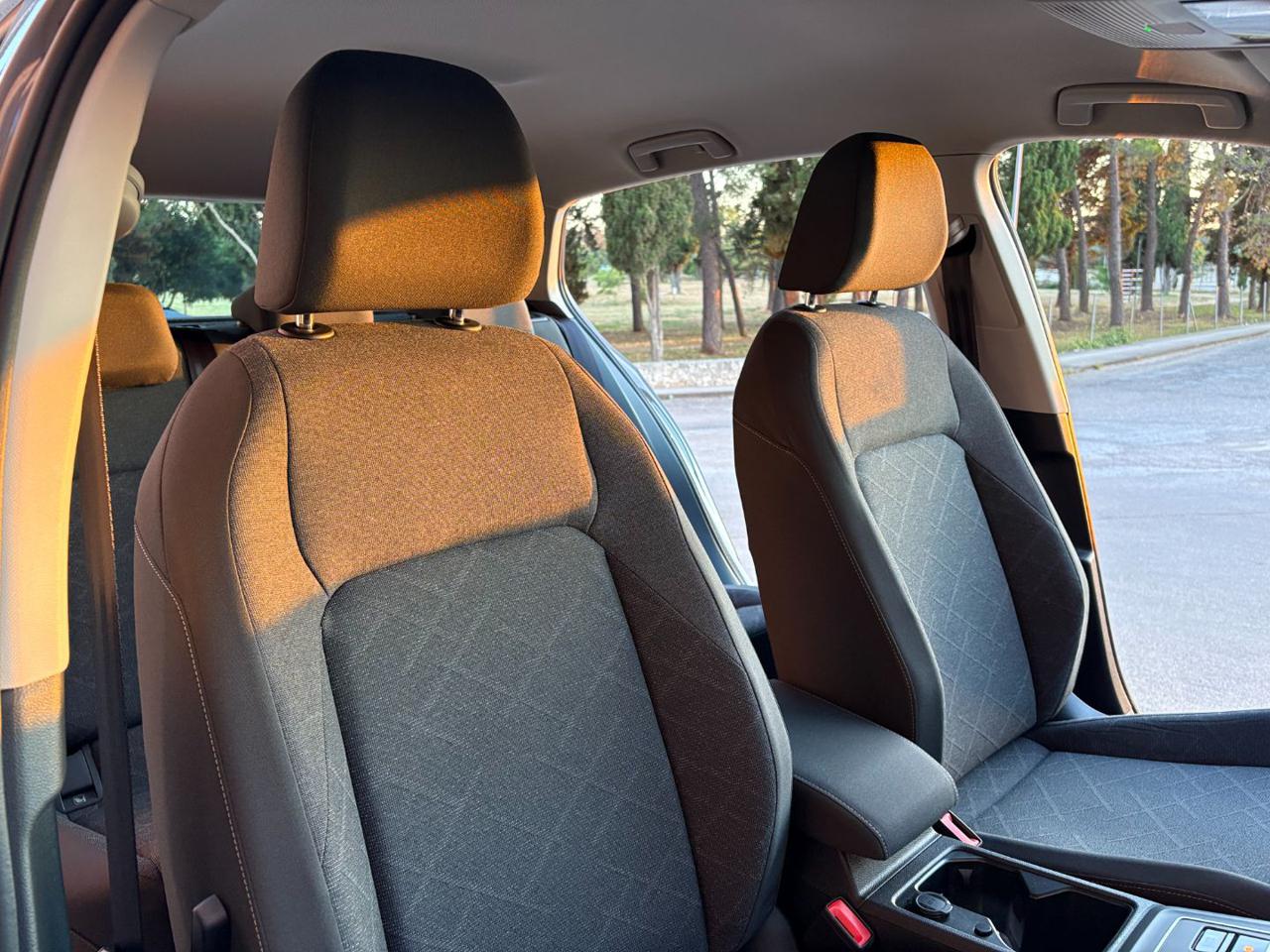 VOLKSWAGEN Golf 2.0 TDI DSG SCR Life COCKPIT-LUCI AMBIENTE - 10