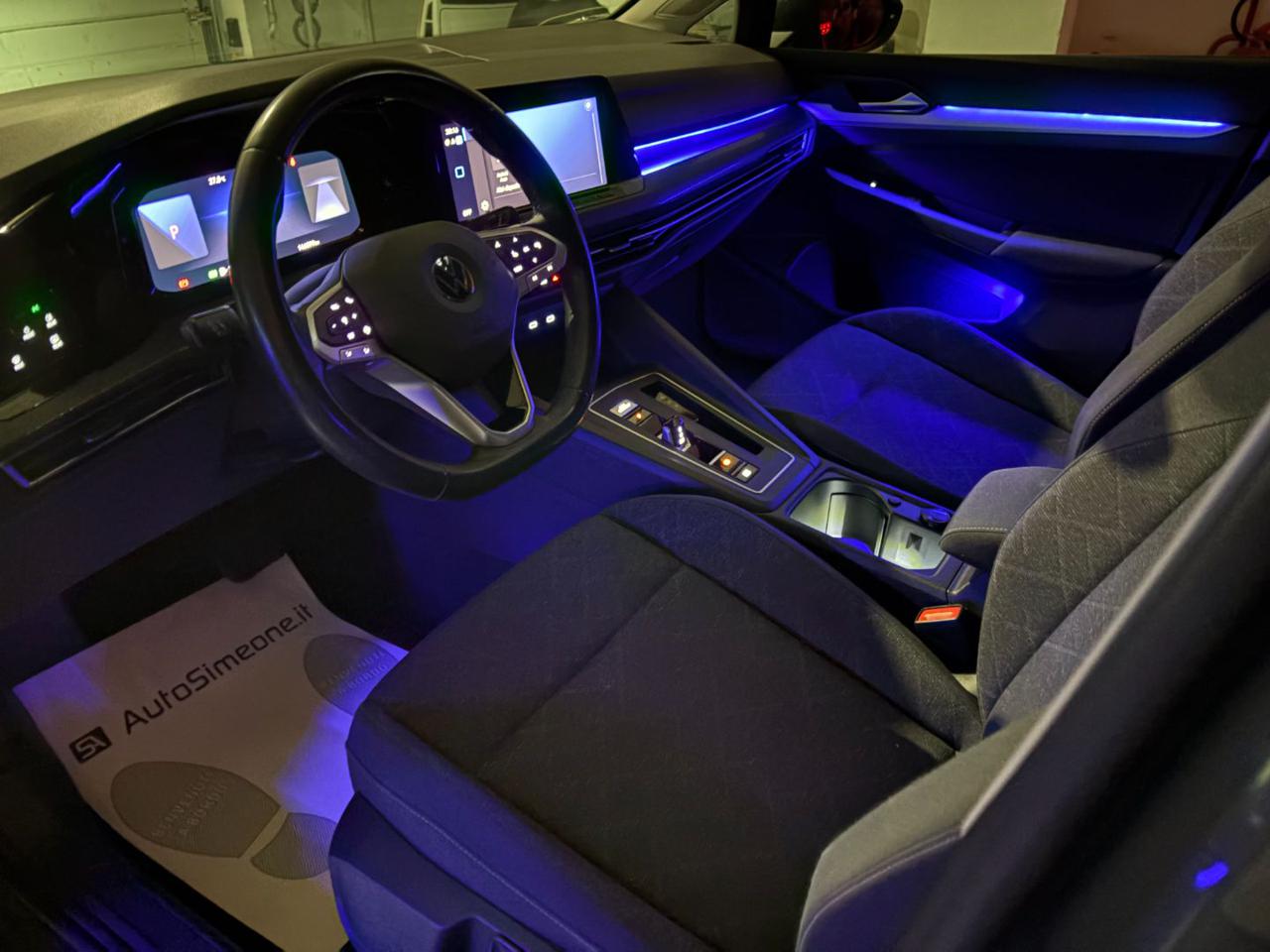 VOLKSWAGEN Golf 2.0 TDI DSG SCR Life COCKPIT-LUCI AMBIENTE - 18