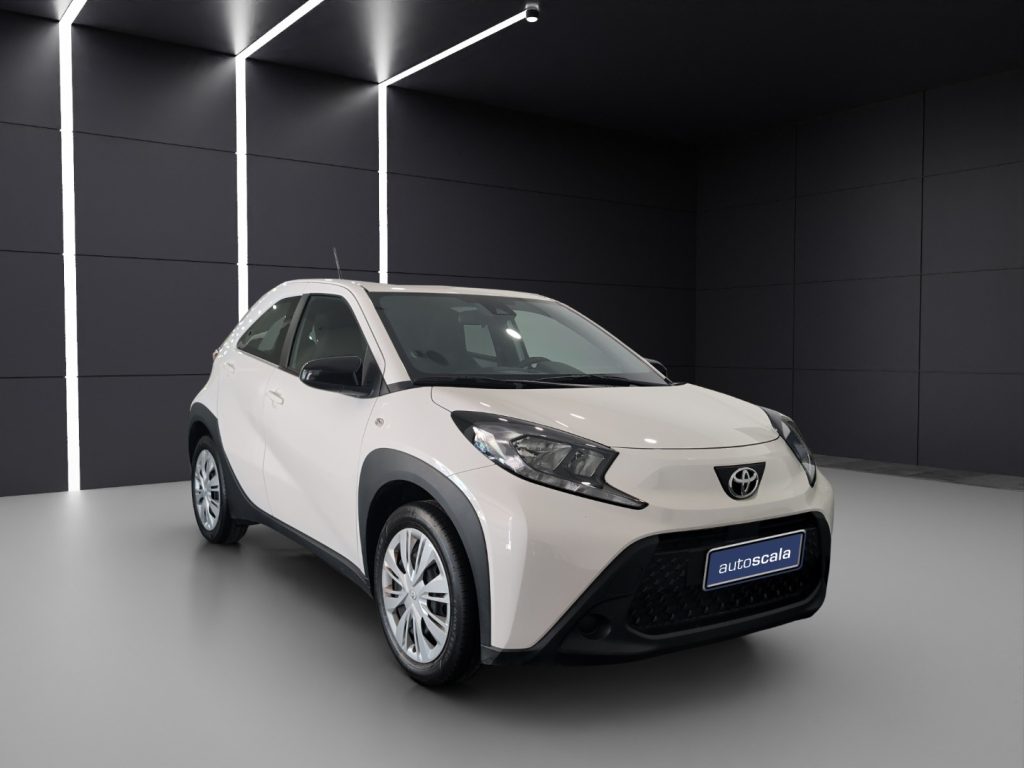 TOYOTA Aygo X 1.0 VVT-i 72 CV 5 porte Active - 7