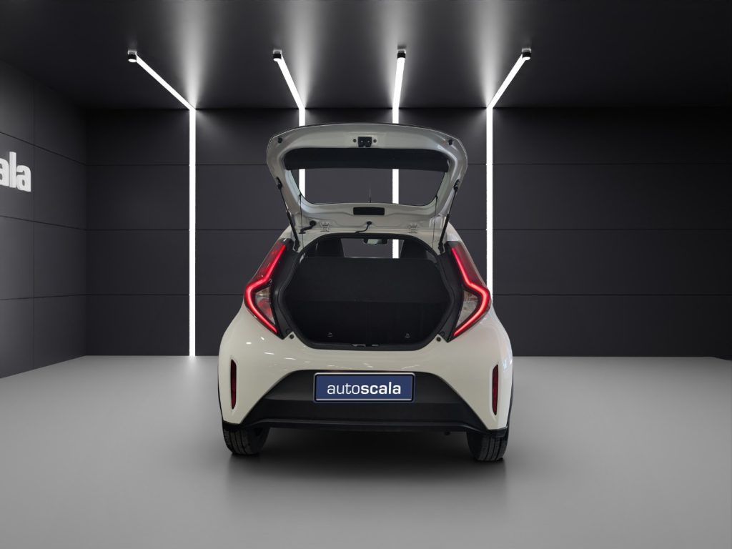 TOYOTA Aygo X 1.0 VVT-i 72 CV 5 porte Active - 19