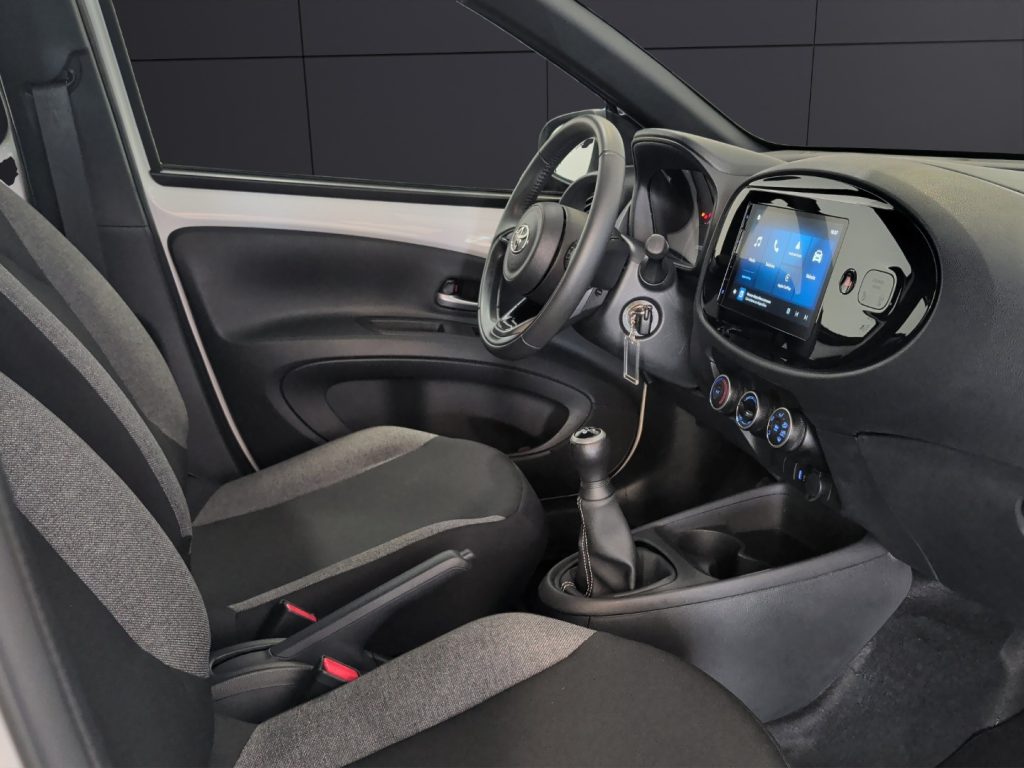 TOYOTA Aygo X 1.0 VVT-i 72 CV 5 porte Active - 15