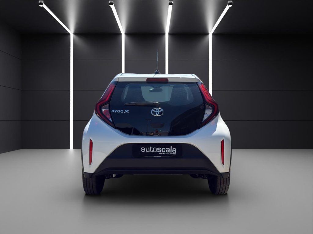 TOYOTA Aygo X 1.0 VVT-i 72 CV 5 porte Active - 18