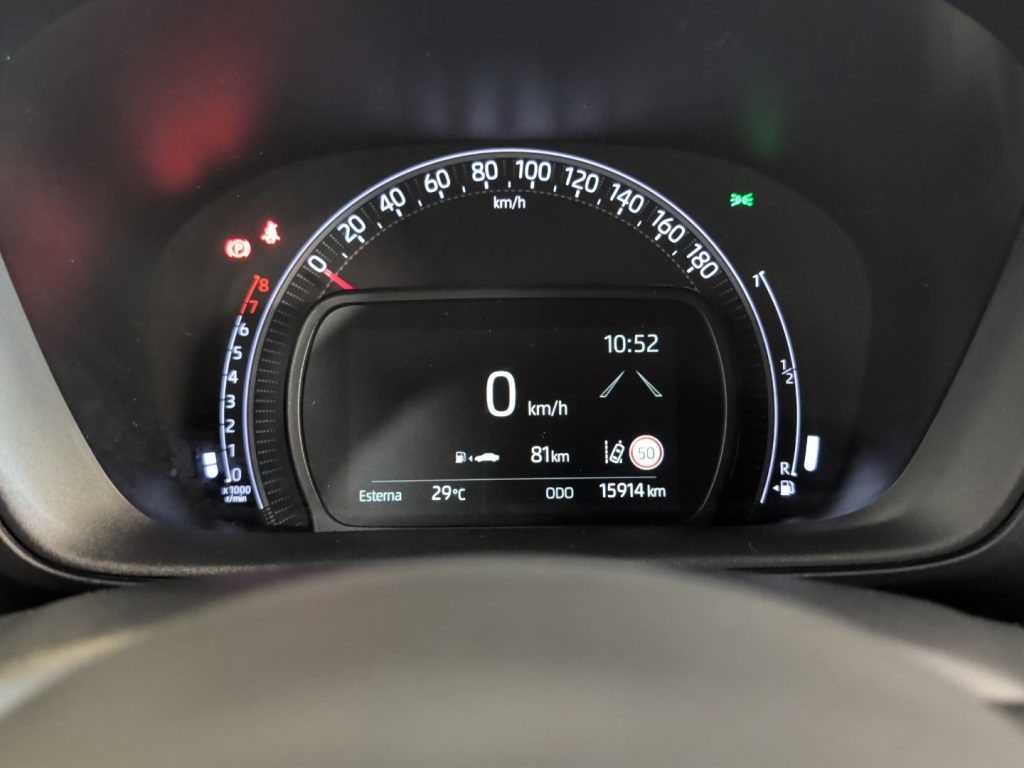 TOYOTA Aygo X 1.0 VVT-i 72 CV 5 porte Active - 8