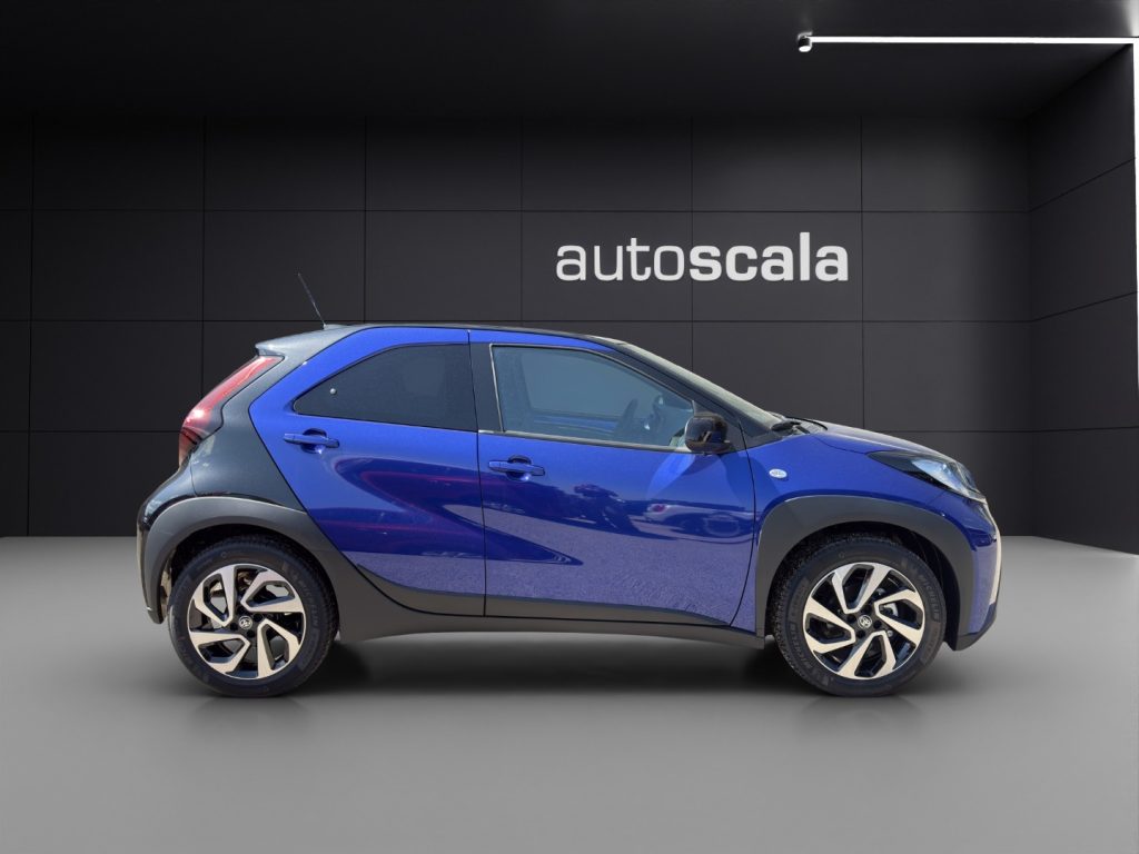 TOYOTA Aygo X 1.0 VVT-i 72 CV 5 porte Trend - 6