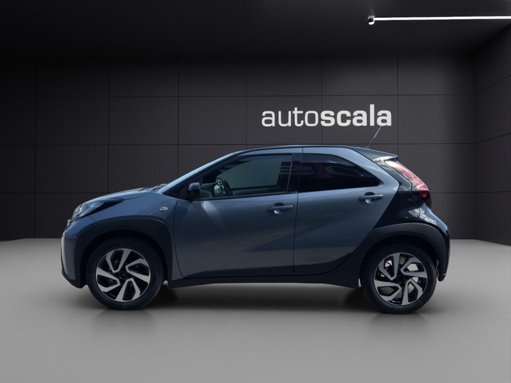 TOYOTA Aygo X 1.0 VVT-i 72 CV 5 porte Trend - 2