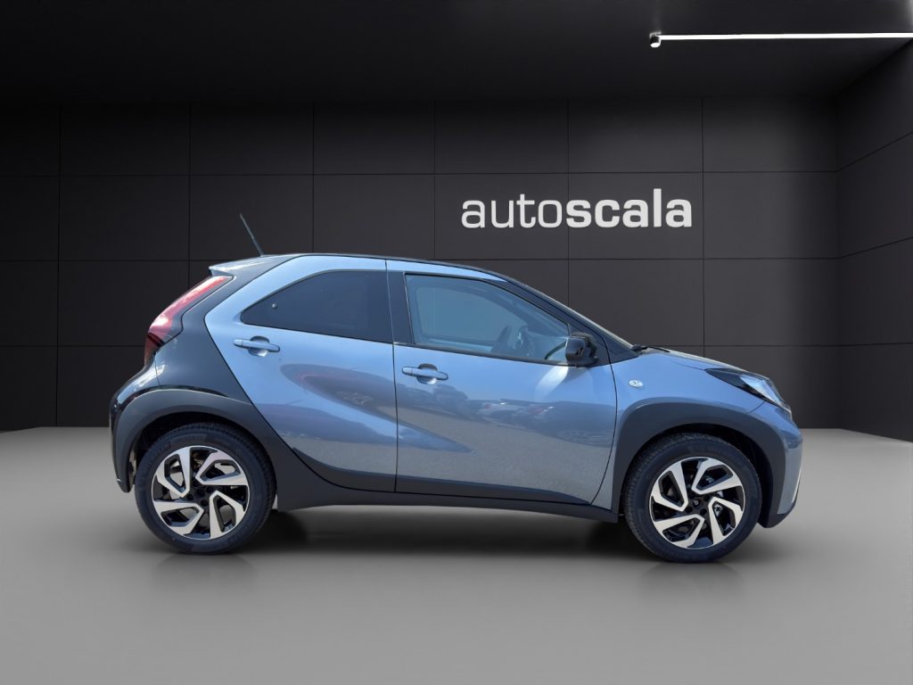 TOYOTA Aygo X 1.0 VVT-i 72 CV 5 porte Trend - 6