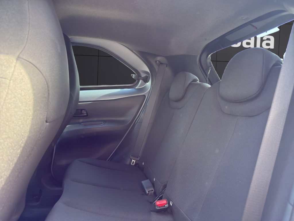 TOYOTA Aygo X 1.0 VVT-i 72 CV 5 porte Trend - 13