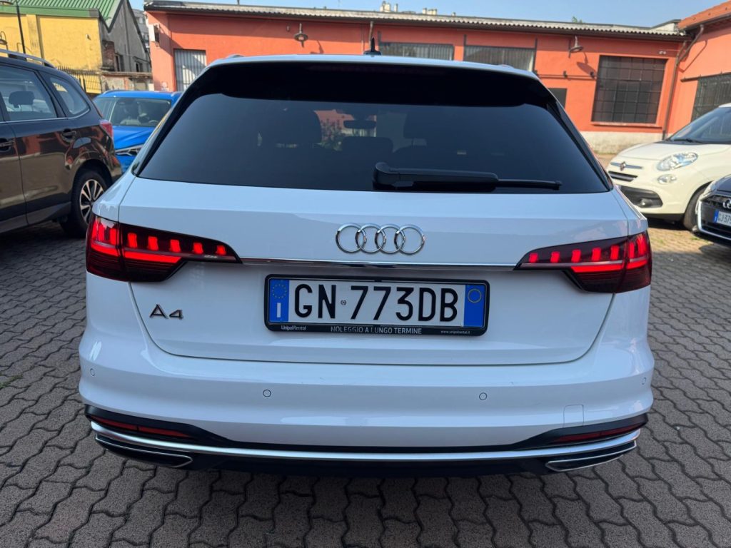 AUDI A4 Avant 40 TDI S tronic Bus.Advanced - 4
