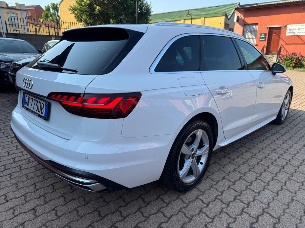 AUDI A4 Avant 40 TDI S tronic Bus.Advanced - 7