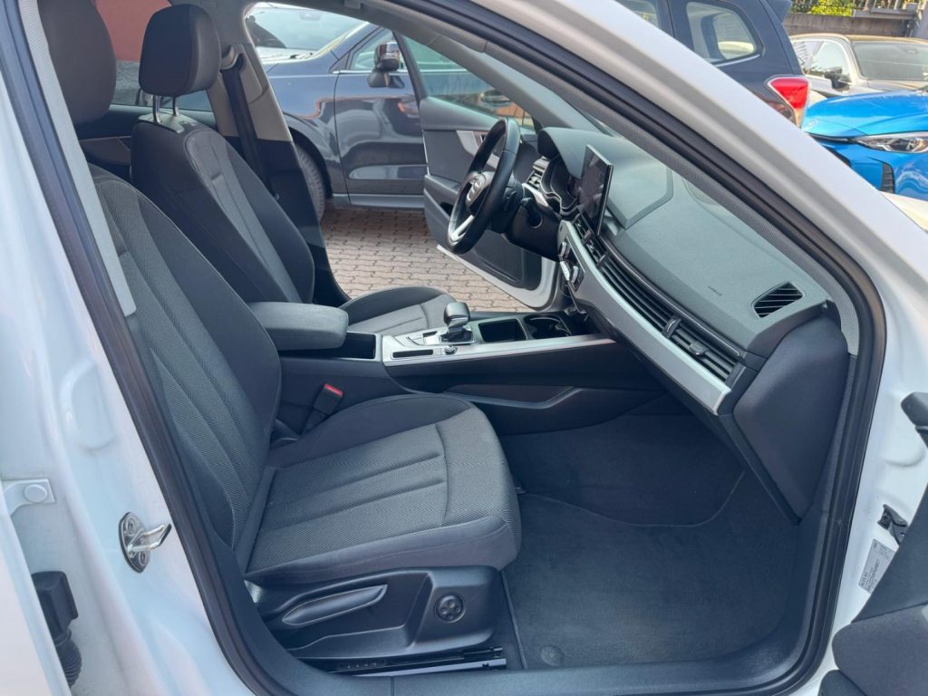 AUDI A4 Avant 40 TDI S tronic Bus.Advanced - 11