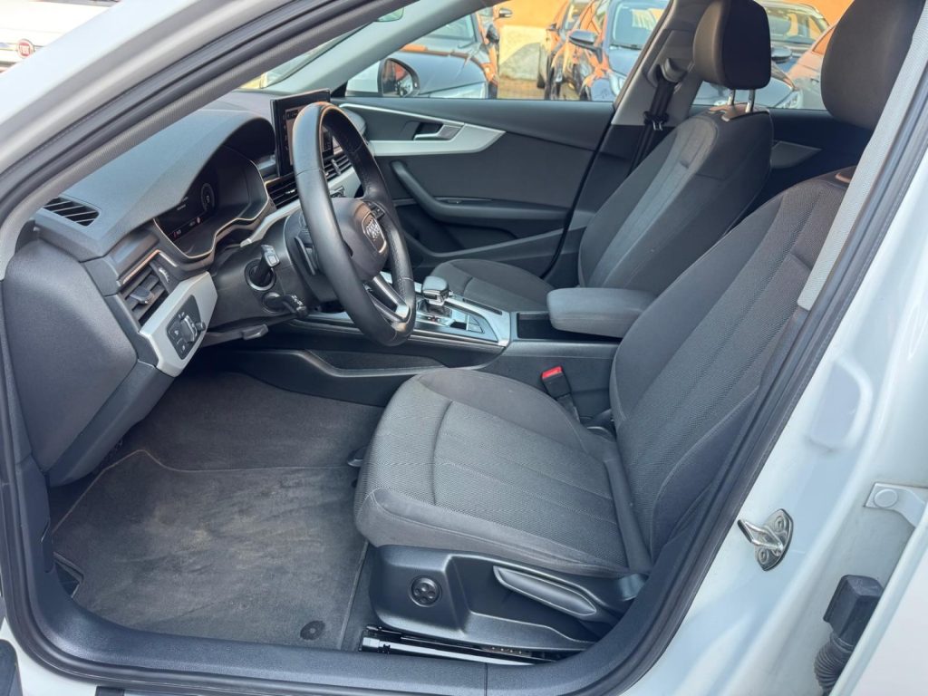 AUDI A4 Avant 40 TDI S tronic Bus.Advanced - 19