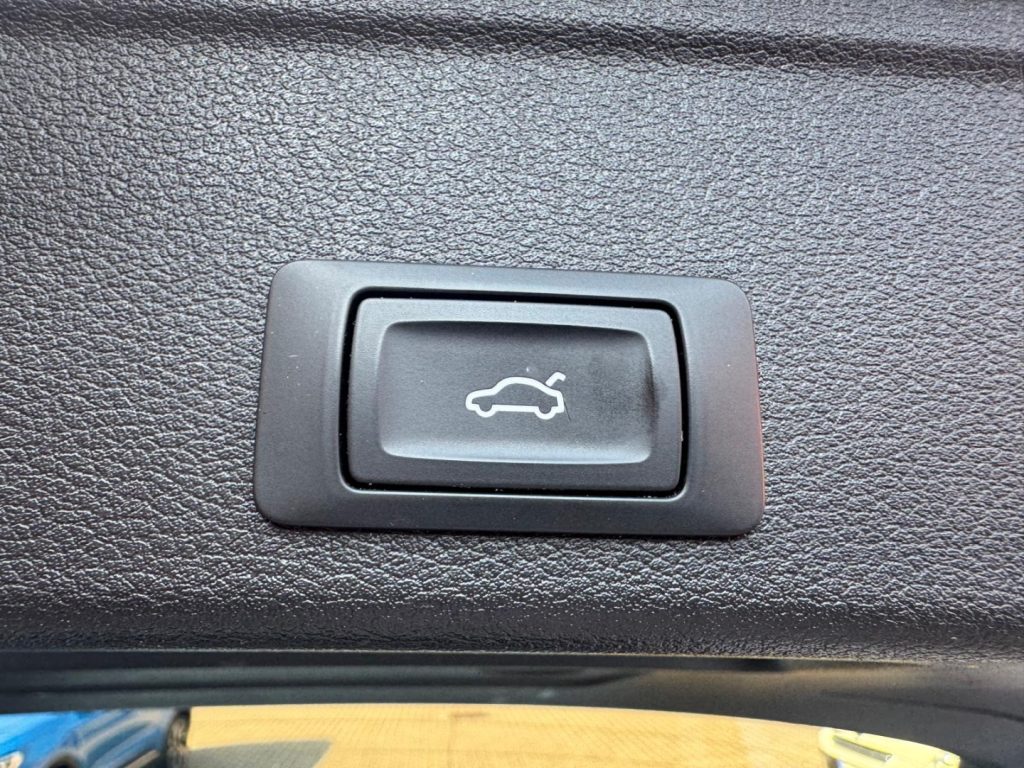 AUDI A4 Avant 40 TDI S tronic Bus.Advanced - 23