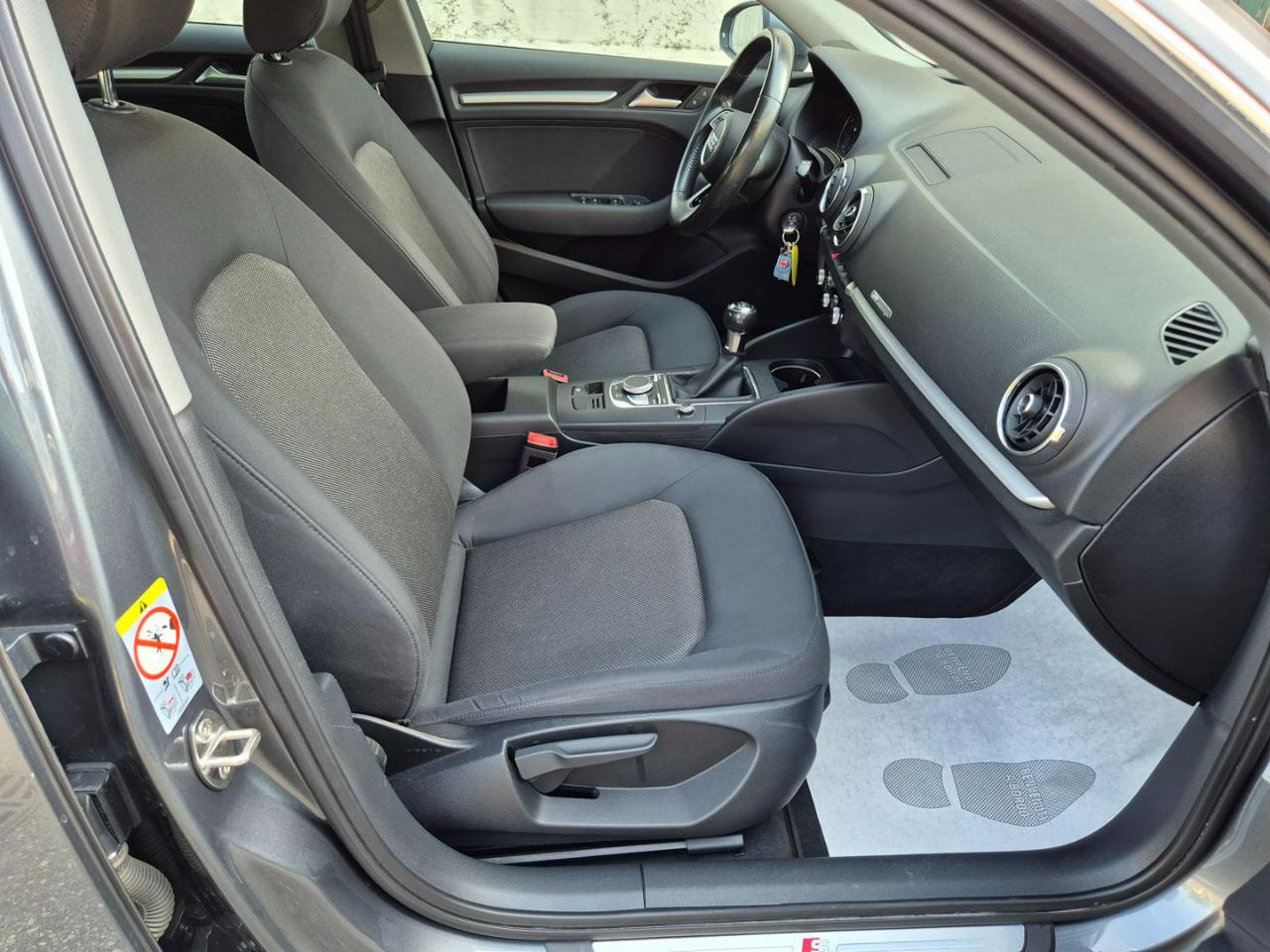 AUDI A3 SPB 1.6 TDI 110 CV Design - 12