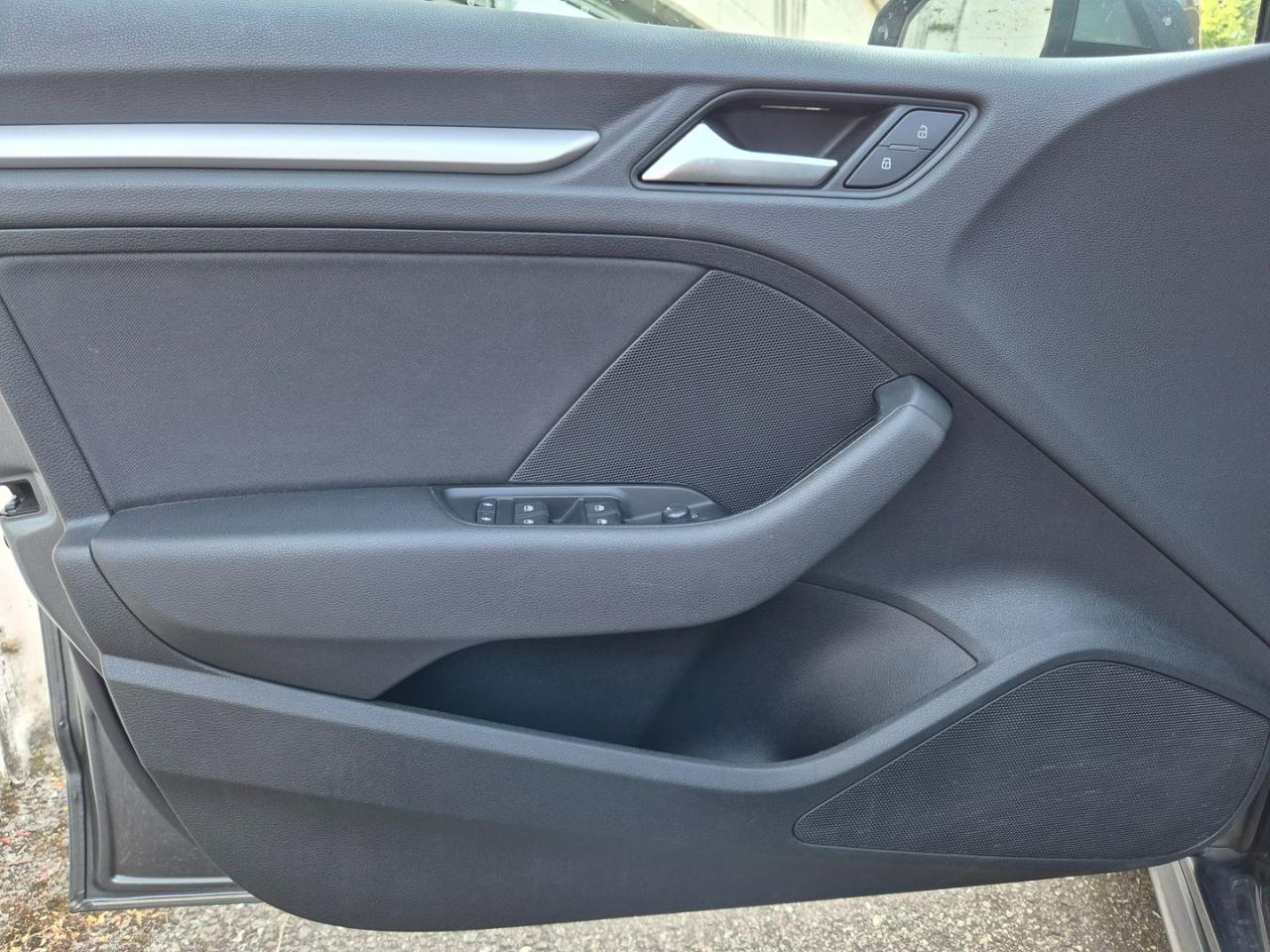 AUDI A3 SPB 1.6 TDI 110 CV Design - 11