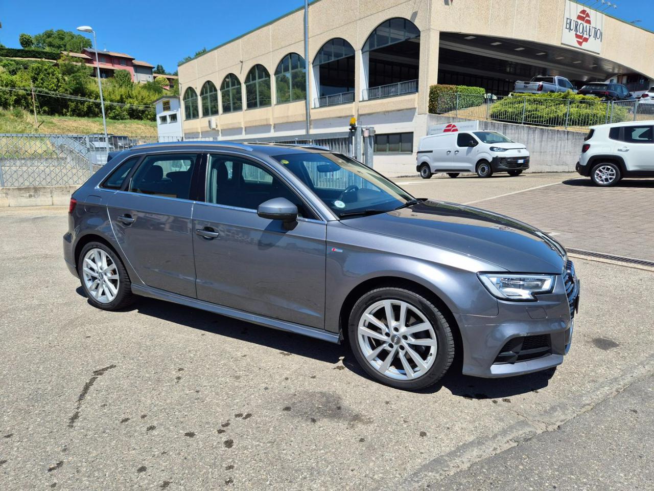 AUDI A3 SPB 1.6 TDI 110 CV Design - 6